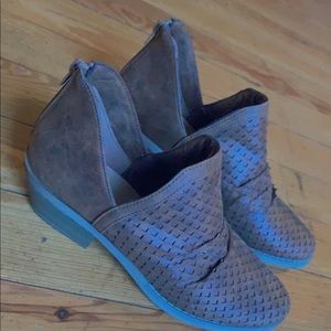 Ankle boots size 8